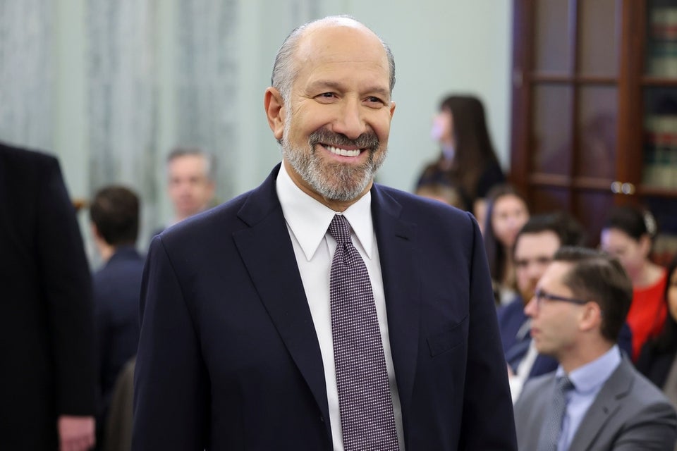 howard-lutnick-says-elon-musk-got-doge-backward-focused-on-firing-instead-of-cutting-government-waste-tesla-nasdaqtsla