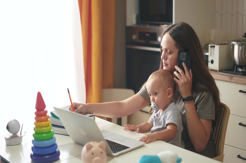 Single Mom Earning $142,000 Faces $100,000 In Credit Card Debt And A $4,800 Mortgage On A $1 Million California Home