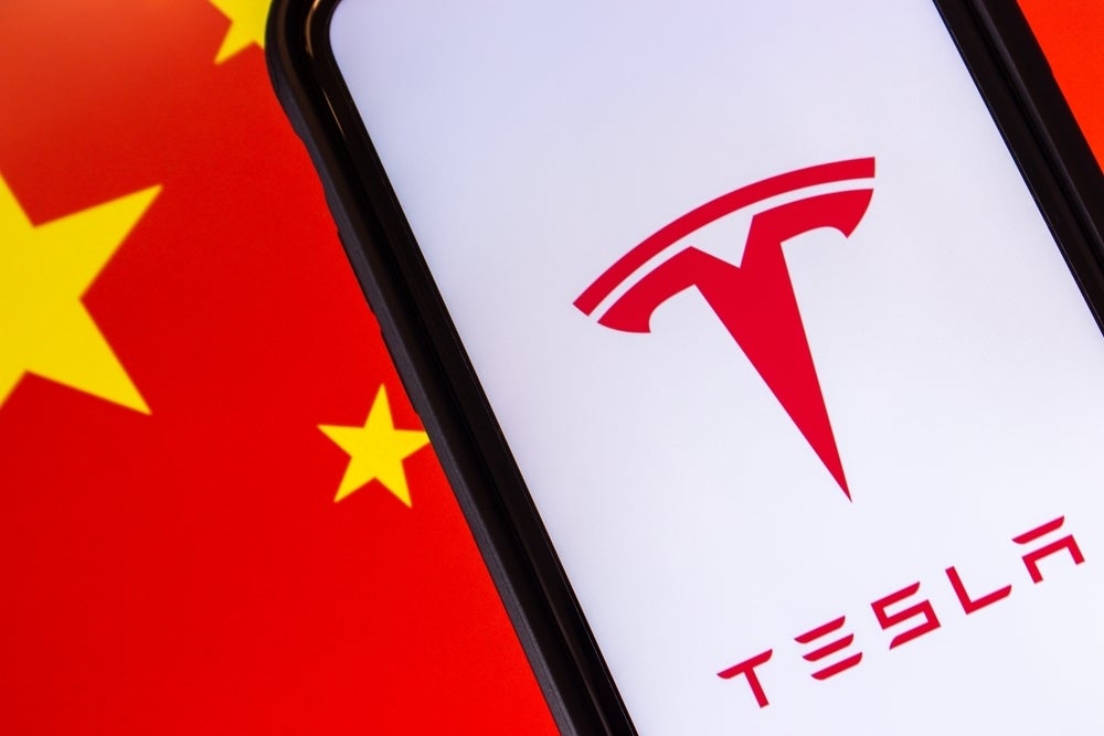 0 News Article Image Tesla soll um etwa 4% steigen? Hier sind 10 Top-Analystenprognosen für Dienstag - Caterpillar