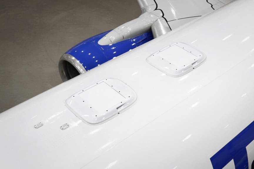 Feature Image for interests on Airlines, Communication Services, Industrials, News from benzinga.com