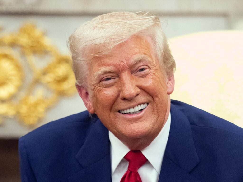 0 News Article Image Trump enciende las acciones de cannabis con publicación a favor del CBD - Marcas de Tilray