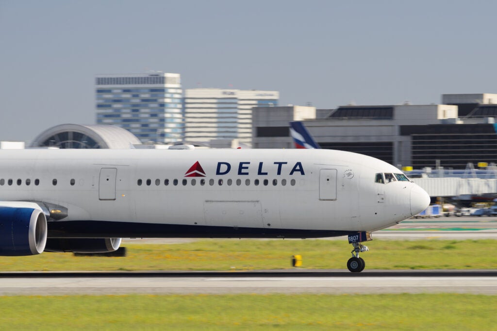2 News Article Image Cet analyste de Delta Air Lines devient optimiste ; Voici les 5 meilleures améliorations pour mercredi - Prêts sécurisés de Carlyle