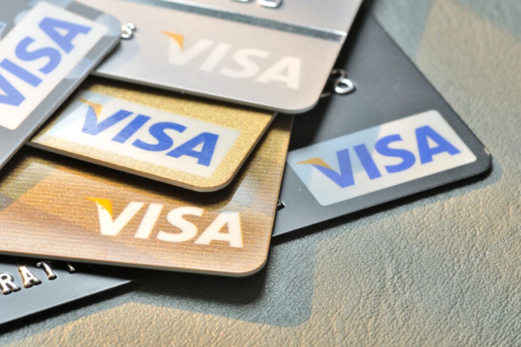 Uhhhhh Mayybeee That's My Card?' — Credit Card Mystery Pits 20-Year-Old College Student Against Her Dad