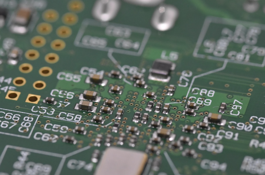 1 News Article Image La hausse stratosphérique de Micron illumine les ETF MUU et MUD de Direxion - Advanced Micro Devices