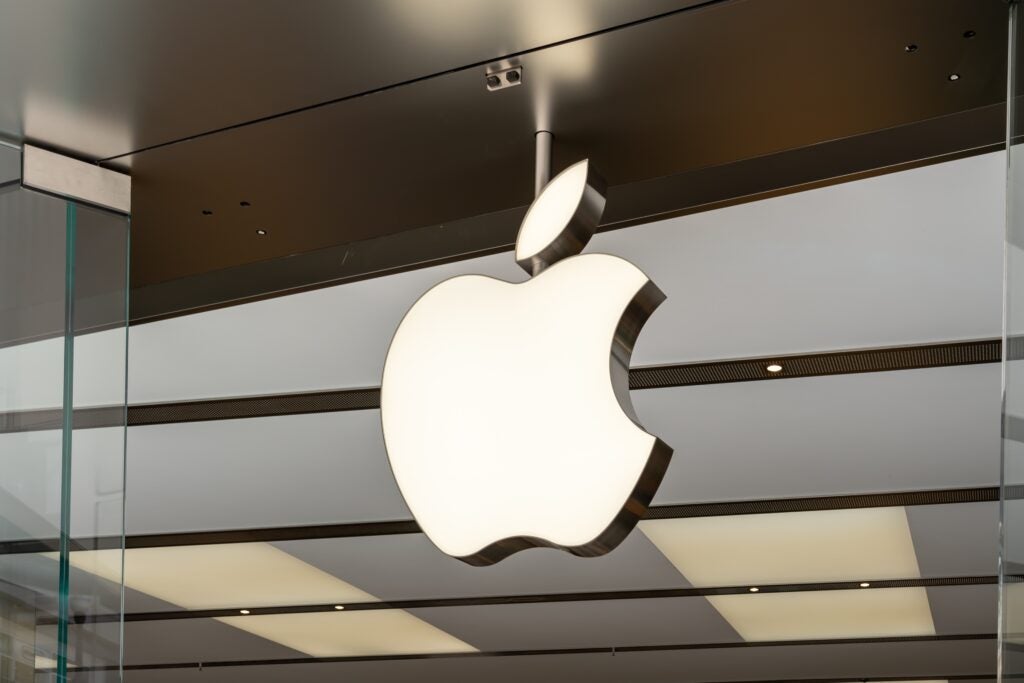 Apple Experts Bullish After Q4-'Eventual Winner' In AI - Apple  ( NASDAQ:AAPL ) 