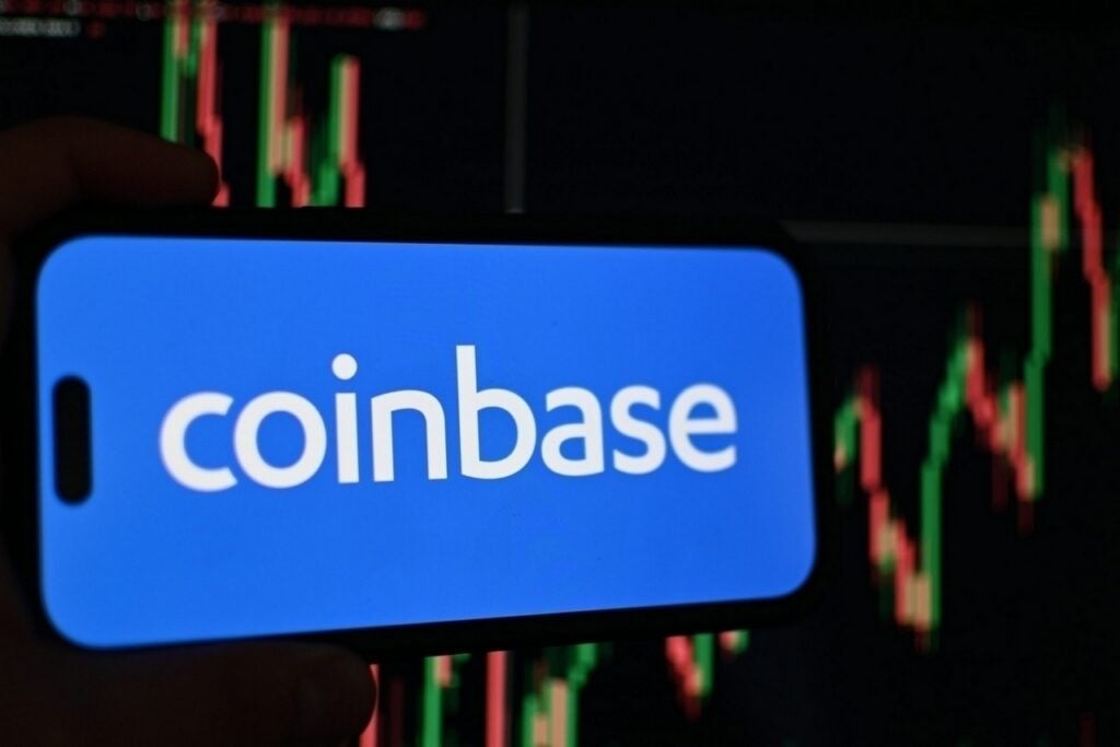 1 News Article Image Las acciones de Coinbase suben después de superar las expectativas del tercer trimestre