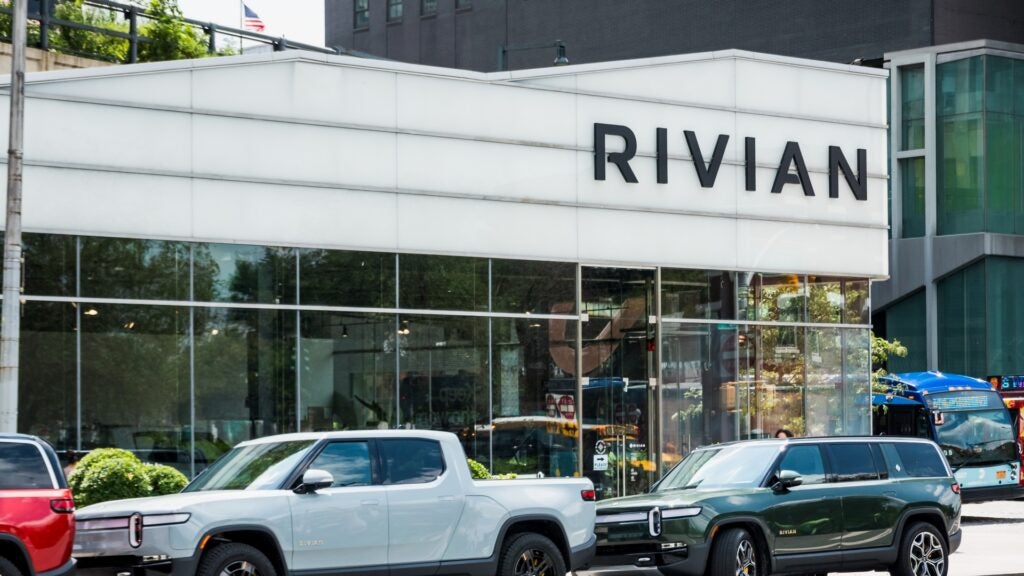 1 News Article Image Акции Rivian снижаются после взлета до нового максимума за 52 недели - Rivian Automotive