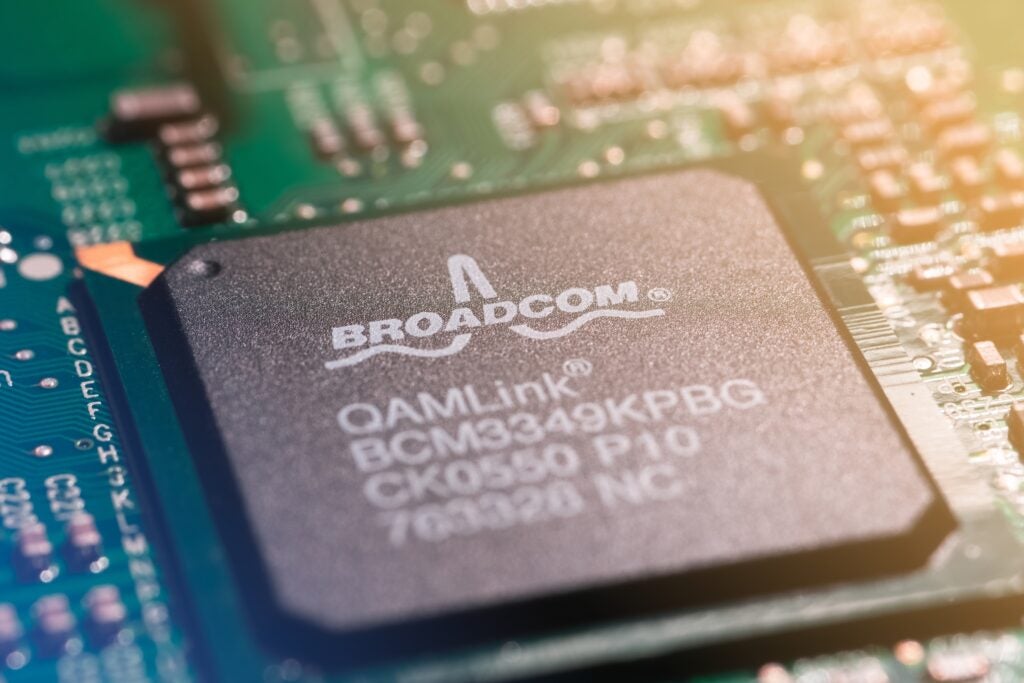 4 News Article Image Broadcom Struggles Amid Steep AI Correction, Raising Awareness Of Direxion's AVL, AVS ETFs - Direxion Daily AVGO Bull 2X Shares  ( NASDAQ:AVL ) , Direxion Daily AVGO Bear 1X Shares  ( NASDAQ:AVS ) 