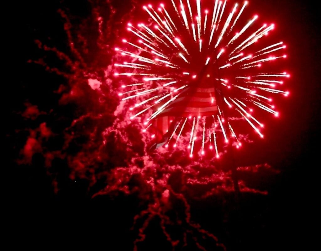 5 Stocks to Sell for the New Year – Target (NYSE:TGT), Deere (NYSE:DE)