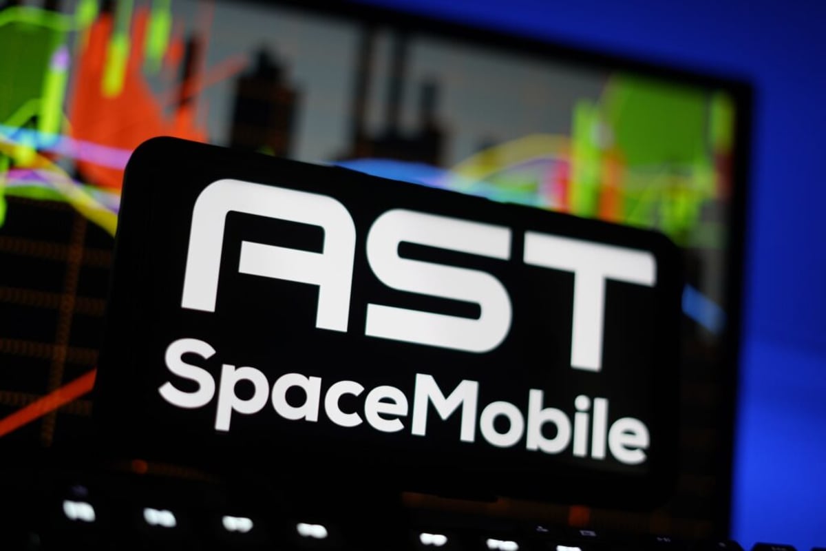 Why AST SpaceMobile (ASTS) Stock Is Flat Despite Recent Defense Win