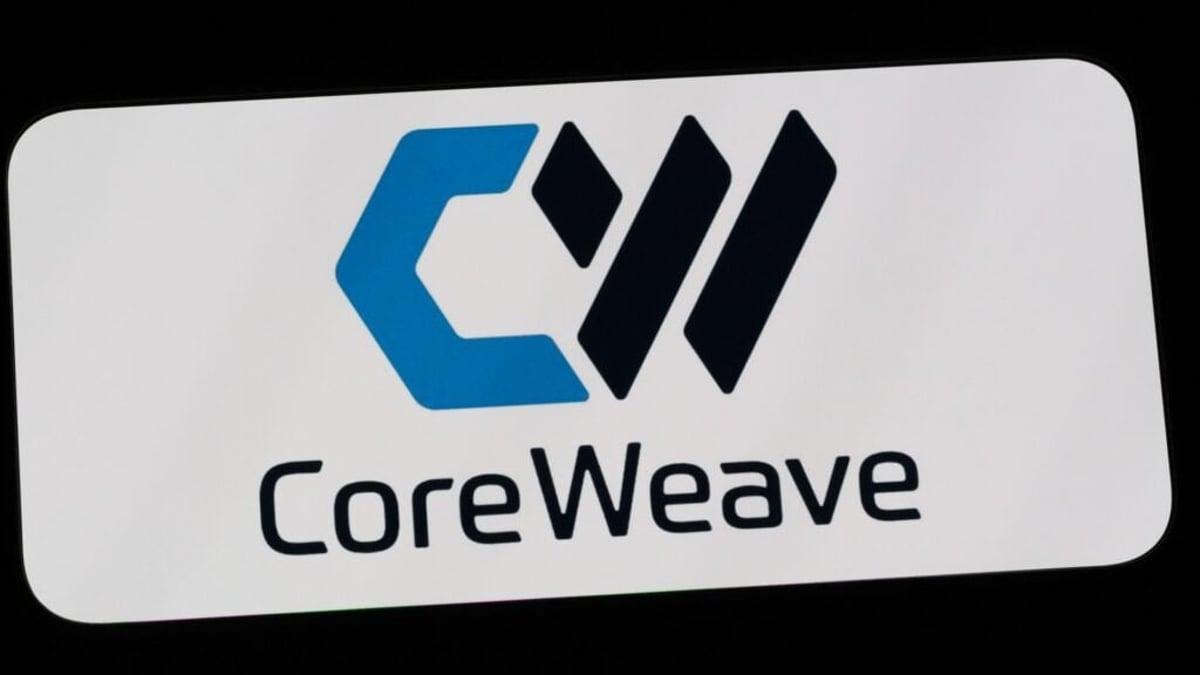 CoreWeave (CRWV) Stock Drops Amid Broad Market Sell-Off