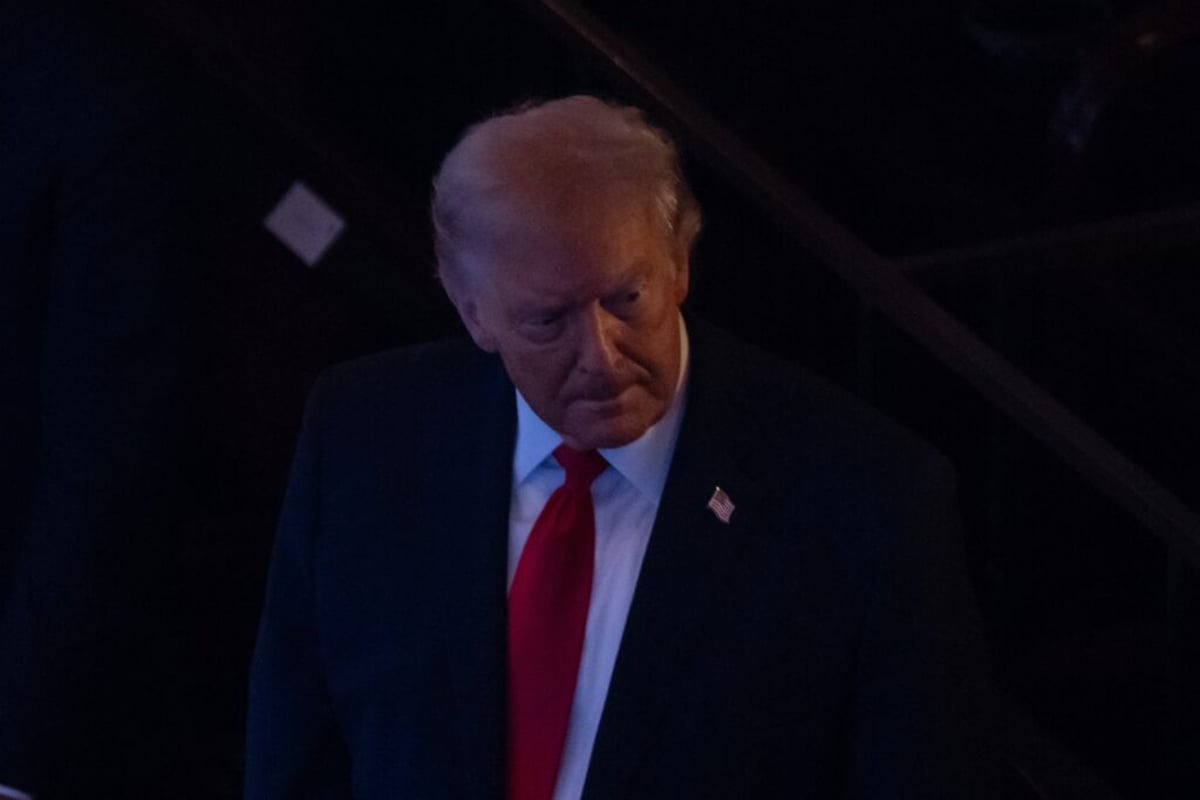 Trading information on Pluang platform