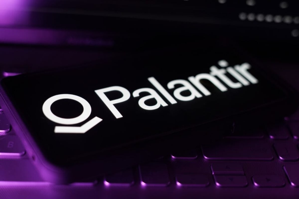 Palantir Technologies Stock Slumps Amid Software Rout: What's Driving The Action?