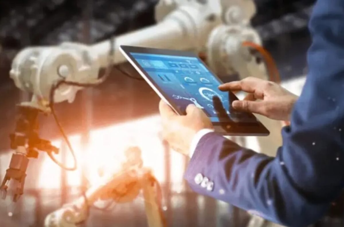 Cosmoplat Asserts Independence From Parent Haier With Hong Kong IPO