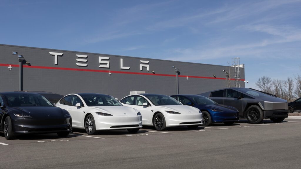 TechBeetle | Elon Musk's Tesla Wins FCC Waiver To Enable Wireless Charging For Cybercab