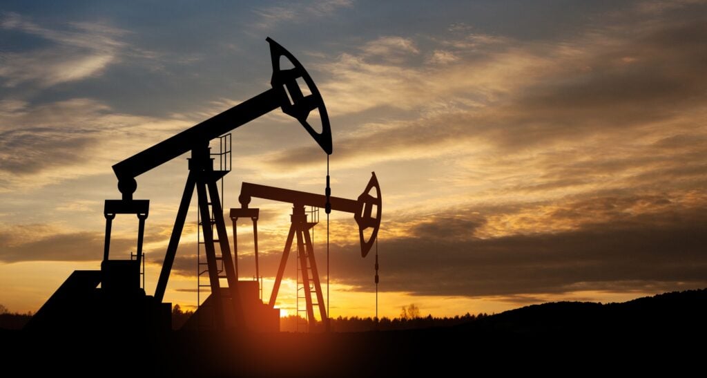 Crude Oil Gains Around 2%; Elbit Systems Shares Jump On Upbeat Earnings