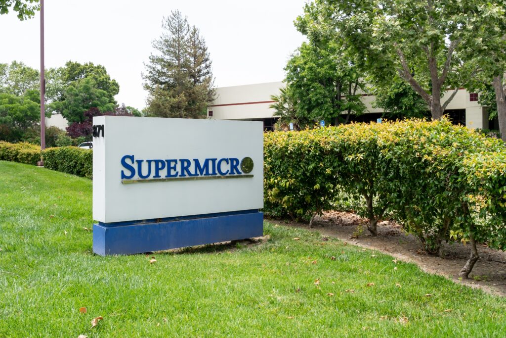 Super Micro Stock Falls On Lawsuit Alleging Undisclosed Chin