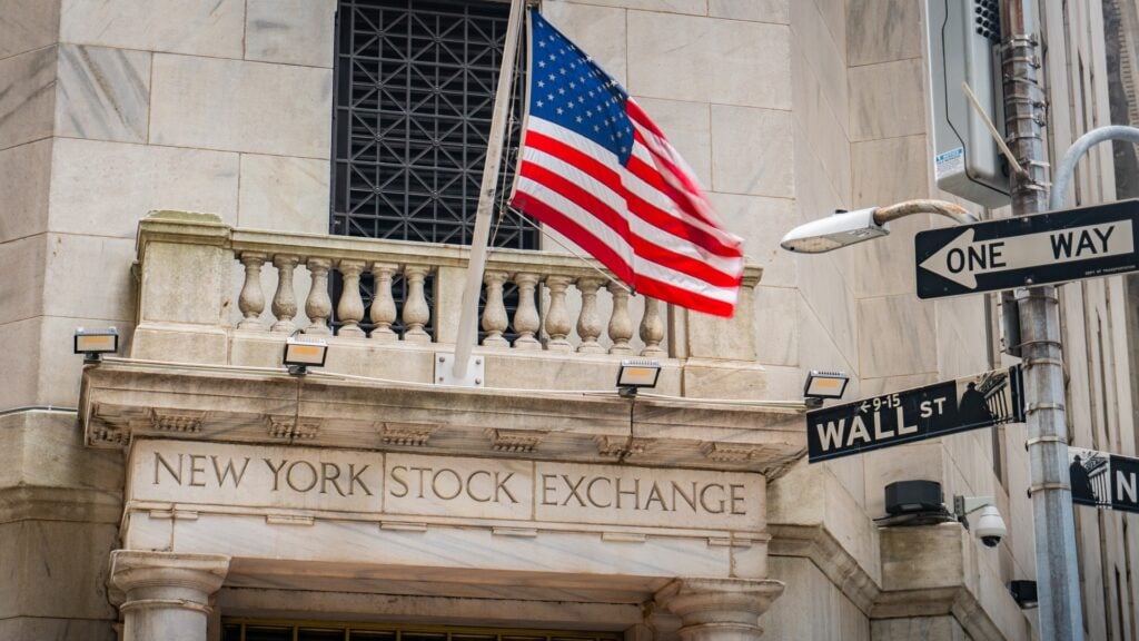 Stock Market Today: Dow Jones, S&amp;P 500 Futures Drop As Trump Concludes China Visit—Figma, Dlocal, Winnebago Industries In Focus