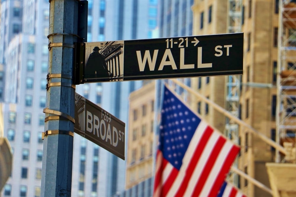 Stock Market Today: S&P 500, Dow, Nasdaq 100 Futures Jump After Sharp Sell-Off On Fed Rates Pause— Freecast, Smith & Wesson In Focus (UPDATED)